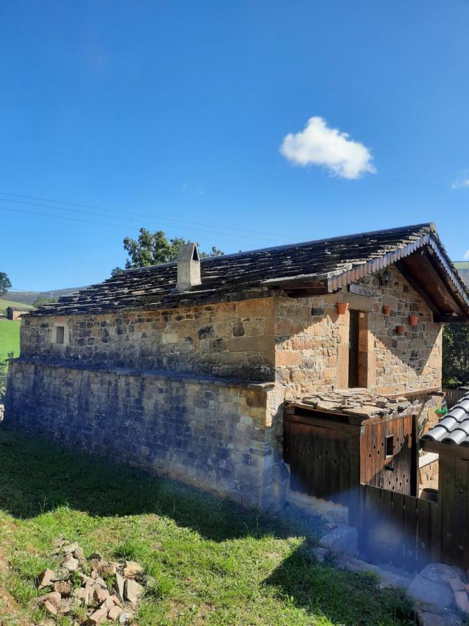 Cabana Pasiega La Quemada San Pedro Del Romeral Exteriör bild